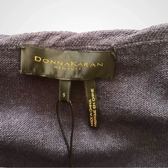 DONNA‎ KARAN Women's Navy Blue Sleeveless Crochet and Knit Top Small | NWT - Picture 5 of 8